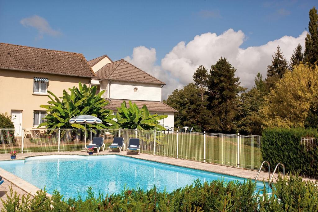 Logis Hotel Du Pont Neuf Le Veurdre Dış mekan fotoğraf
