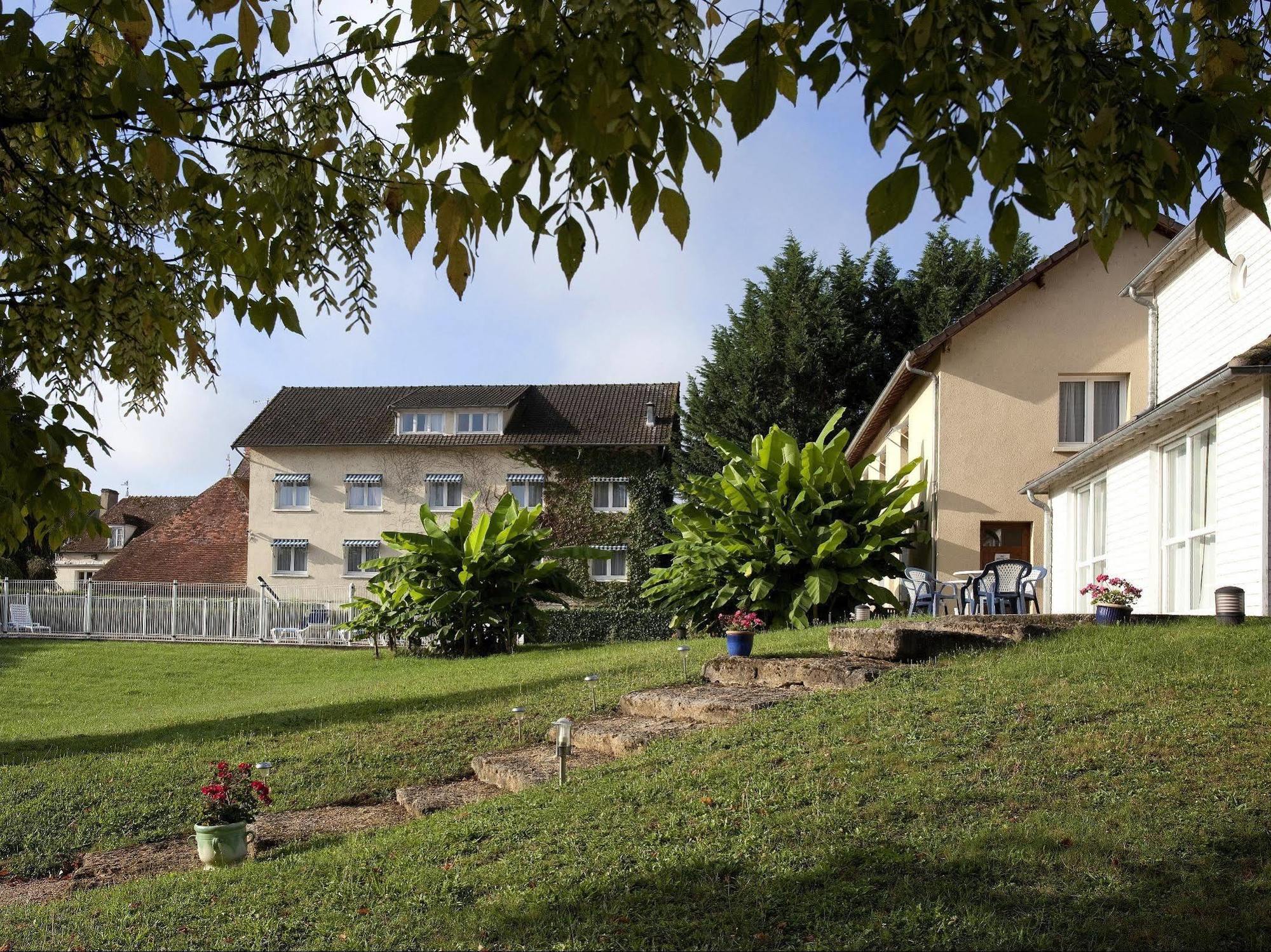 Logis Hotel Du Pont Neuf Le Veurdre Dış mekan fotoğraf